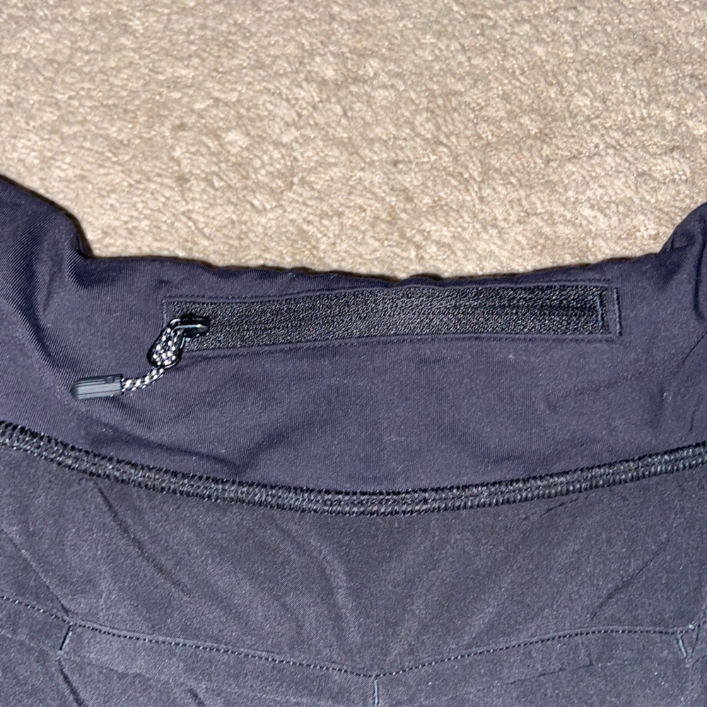 Lululemon Athletica Black Athletic Shorts Lightweight Moisture-Wicking - Picture 4 of 8